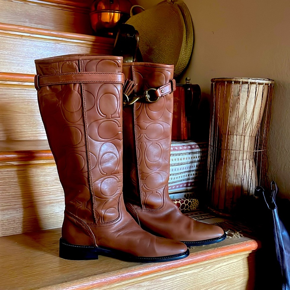 *Rare* Coach  (vivica) riding boots British cognac 7 B Made in Italy (7.5)